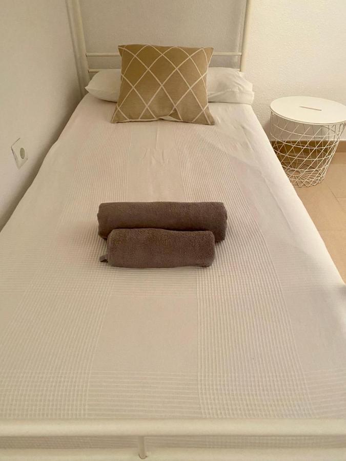 Formentor Beach Primera Linea De Playa Apartment Salou Bagian luar foto
