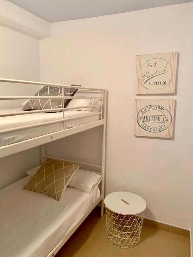 Formentor Beach Primera Linea De Playa Apartment Salou Bagian luar foto