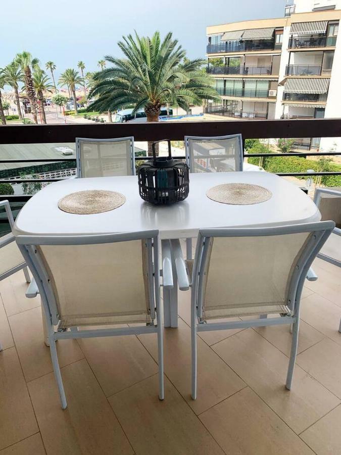 Formentor Beach Primera Linea De Playa Apartment Salou Bagian luar foto