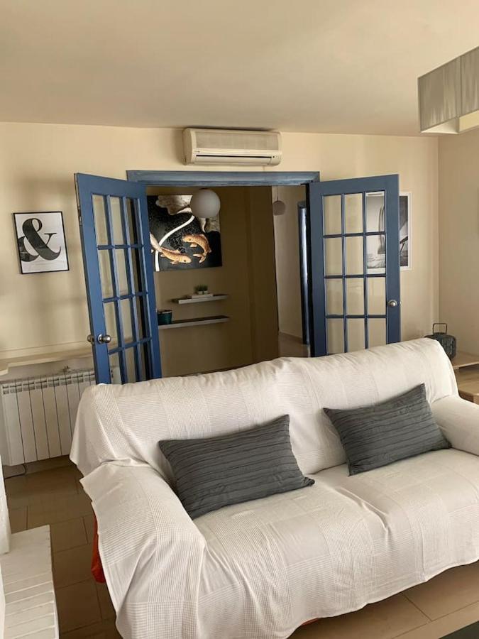 Formentor Beach Primera Linea De Playa Apartment Salou Bagian luar foto